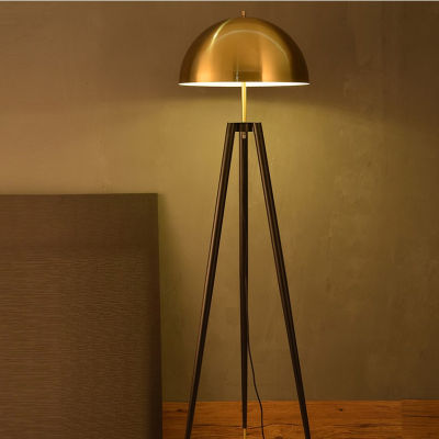 Lámpara de pie Nerja – Iluminación de diseño exclusiva con luz cálida y sofisticada Lámpara de pie Nerja – Iluminación de diseño exclusiva con luz cálida y sofisticada