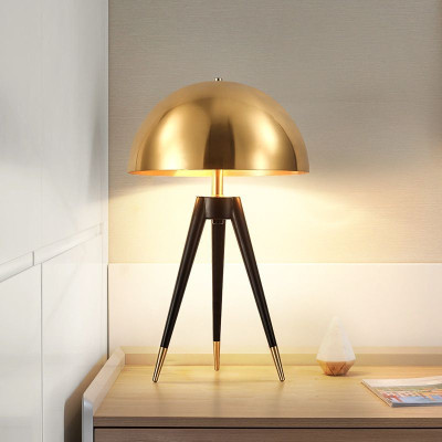 Lámpara de mesa Nerja – Diseño exclusivo y luz cálida LED para ambientes elegantes Lámpara de mesa Nerja – Diseño exclusivo y luz cálida LED para ambientes elegantes